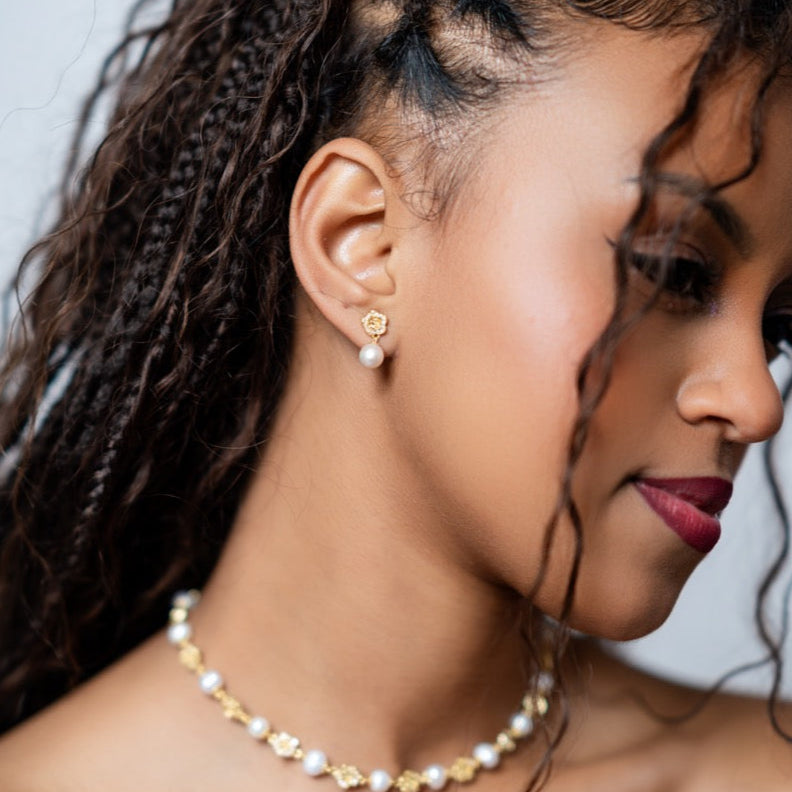 Rosette Blossom Pearl Necklace with Lustre Pearl Earrings