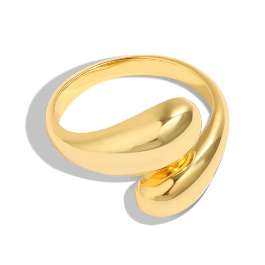 Oval Essence Overlapping Ring